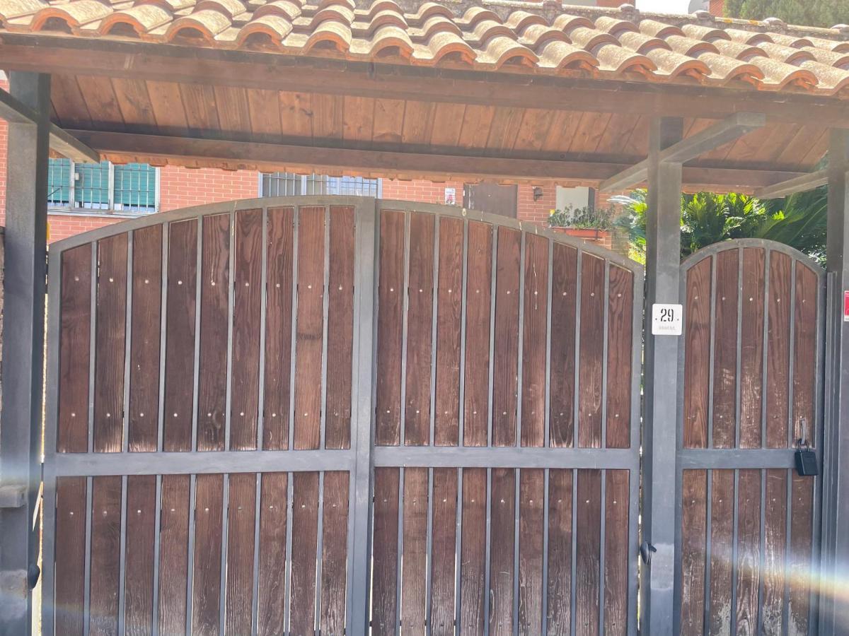 In&out - Mostacciano, Eur Lägenhet *